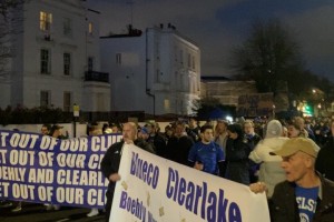 DB电子官网伯利&清湖资本OUT！切尔西球迷赛前举横幅抗议蓝军高层