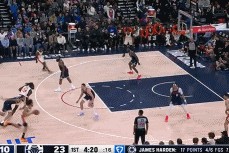 DB电子官网真令人羡慕！斯图尔特送助攻 奥萨尔底线空切双手隔扣尤班克斯！