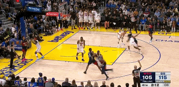 DB真人旗舰末节表现不错单节15分！库兹马12中7&三分6中3砍22分6板4助