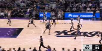 DB视讯官网菜鸟丨卡斯尔17中10空砍25分 菲利波夫斯基17+5 埃迪8分13板3帽