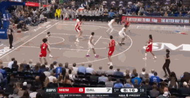 DB视讯官网菜鸟丨卡斯尔17中10空砍25分 菲利波夫斯基17+5 埃迪8分13板3帽