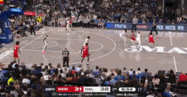 DB视讯官网菜鸟丨卡斯尔17中10空砍25分 菲利波夫斯基17+5 埃迪8分13板3帽