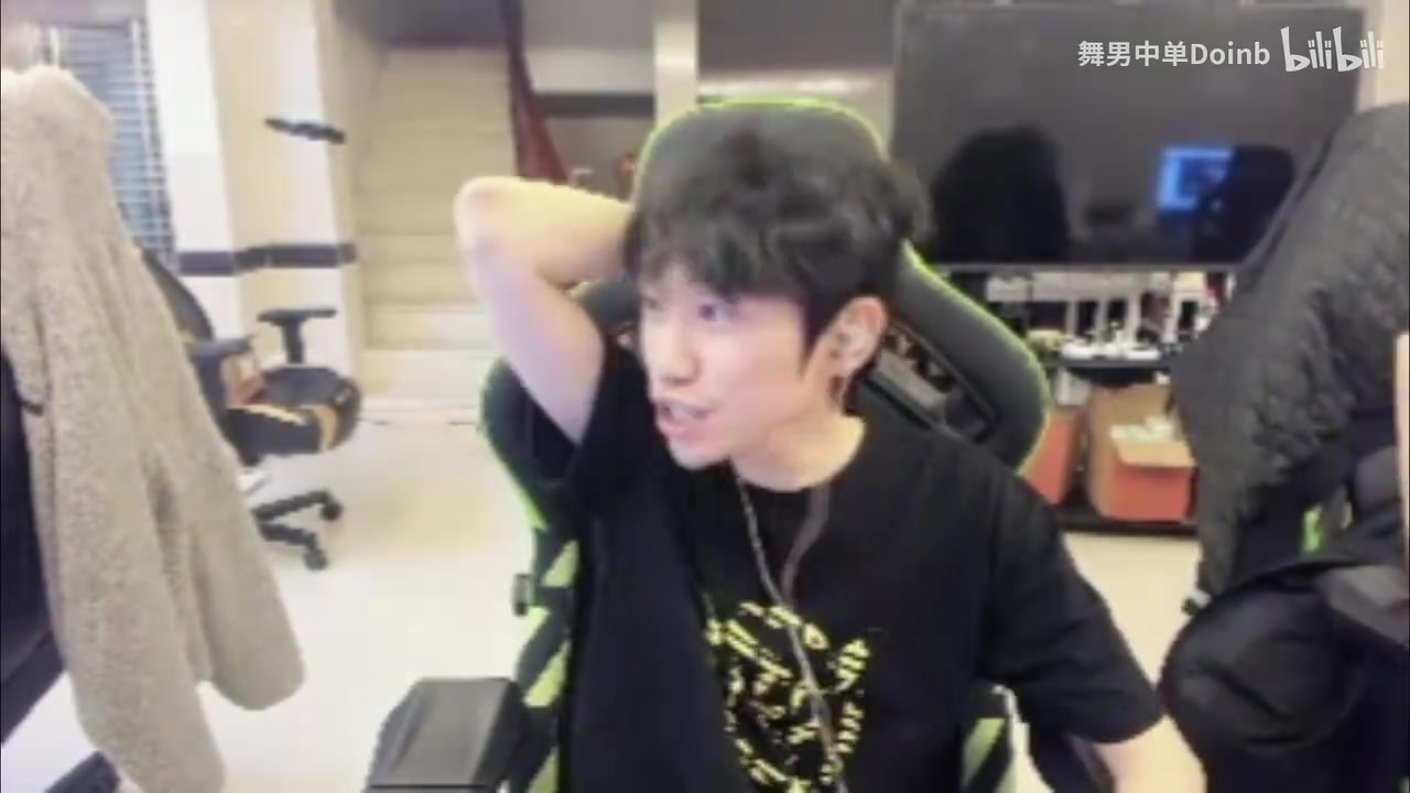 DB视讯官方登录入口学废了！Levi逆天决策放大龙拿小龙 “千分运营”看呆Doinb