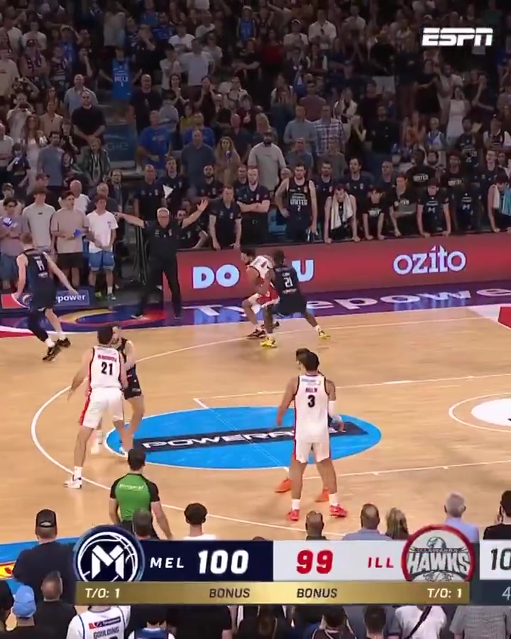 DB官网在线登录入口冷血杀手！泰勒-哈维在本赛季NBL总决赛上也完成过三分绝杀